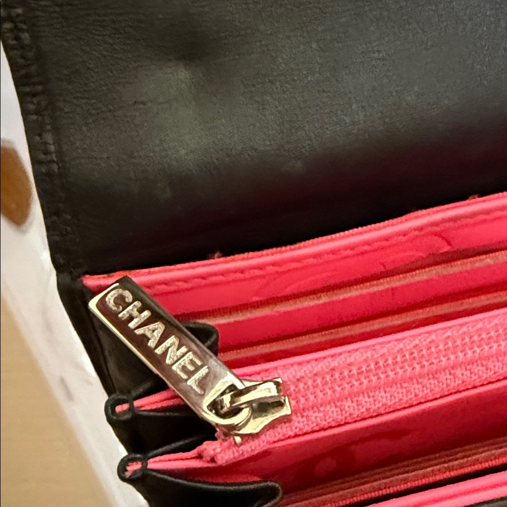 Chanel Cambon Black Lambskin Bifold Wallet - Picture 11 of 16